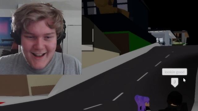 I Tried to Online Date in Roblox смотреть онлайн
