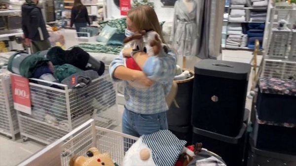 Christmas Shopping. Английский на слух по теме Рождественский шоппинг.