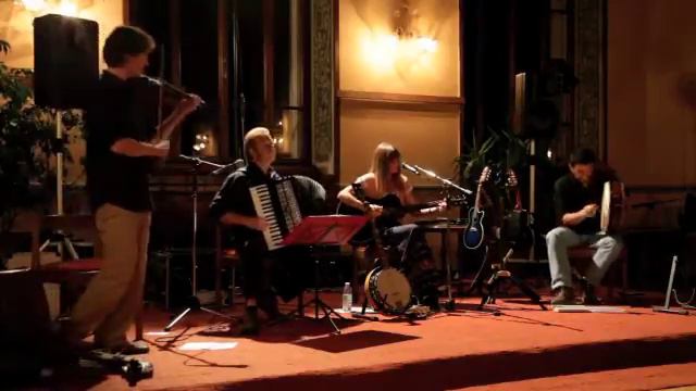 John Ryan's Polka - Musycanti смотреть онлайн