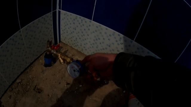 Личный колодец ЖБИ под центральный водопровод в частном доме со счетчиком воды смотреть онлайн