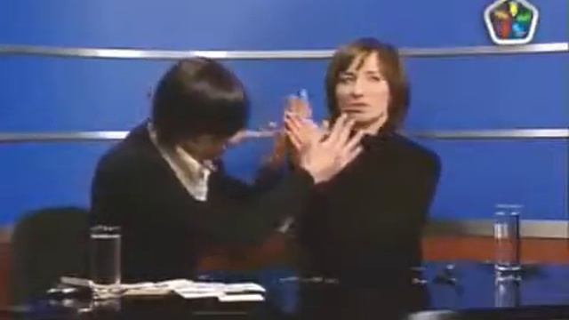 Дети индиго Сила мысли Парень взглядом гнёт ложки Indigo children Force think смотреть онлайн