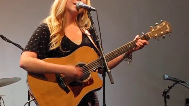 Stephanie Mabey "The Zombie Song" 4/28/12 смотреть онлайн