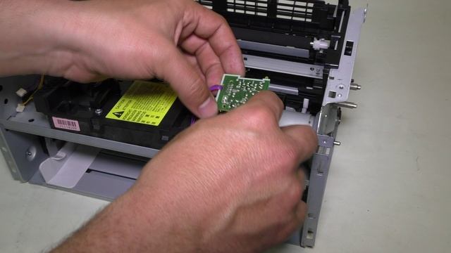 Сборка и проверка принтера Canon LBP6000B. смотреть онлайн