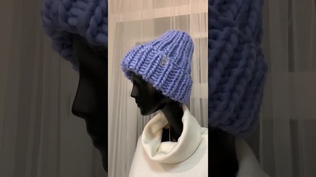 Шапка ручной работы из перуанской шерсти. Шапка ручной работы из объёмной пряжи. смотреть онлайн
