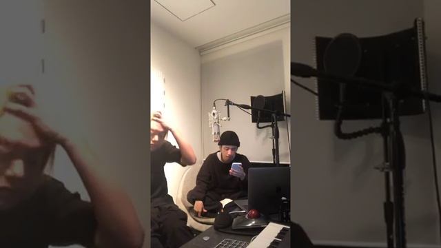 ONE OK ROCK - Taka & Toru live IG (05Apr2020) part 1/2 смотреть онлайн