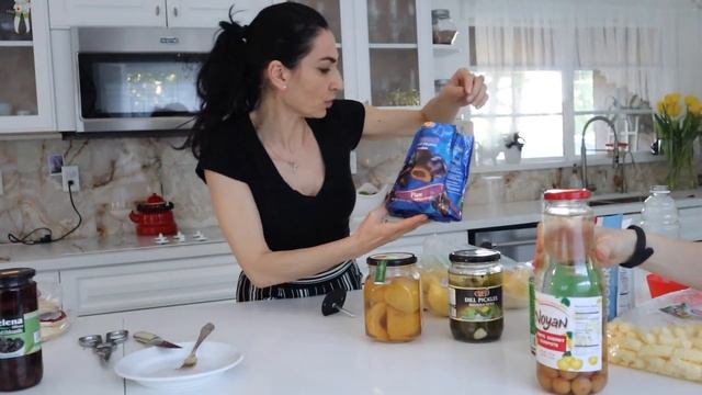 Пробуем Продукты из Восточного Магазина - Эгине - Семейный Влог - Heghineh Cooking Show in Russia смотреть онлайн