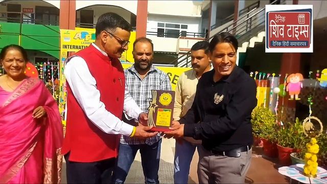 Playway House Higher Secondary School, Pounichak, recently organized an inter-school смотреть онлайн