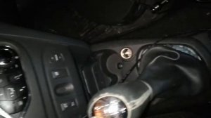 Снятие подстакаников на рено сандеро степвей 2015 года