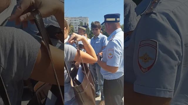 24 августа 2014. Севастополь. У украинского патриота ГИБДД снимает номера "за тонировку" смотреть онлайн