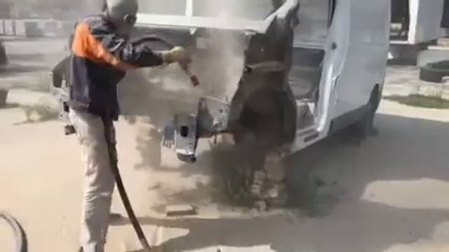 Піскоструй Рено Трафік після пожежі смотреть онлайн