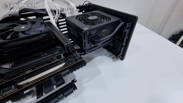Fractal Terra Build | ITX SFF PC Case смотреть онлайн
