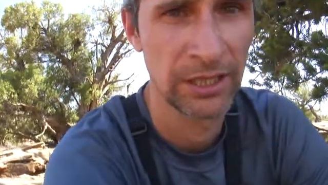 Опасности катания на маунтинбайке в американской пустыне Moab. Тепловой удар. смотреть онлайн