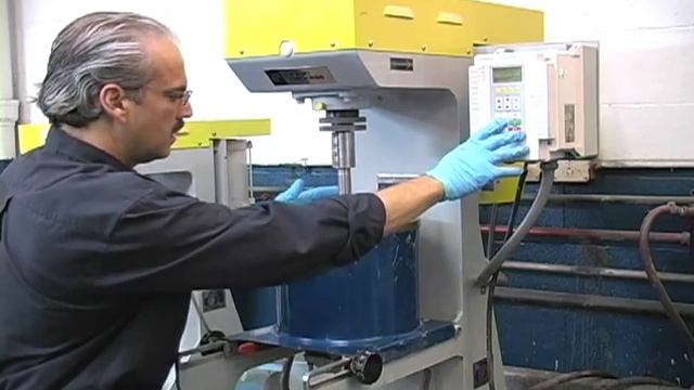 Particle Size Reduction Lab Trial at Union Process Inc. смотреть онлайн