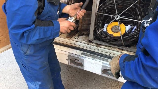 Устранение засора. Гидродинамической машиной. Екатеринбург смотреть онлайн