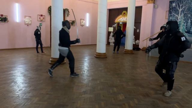 Деремся саблями так как ими рубим... смотреть онлайн