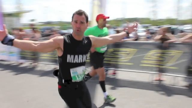 First Marathon at 50 yrs old - Milton Keynes UK 2013 смотреть онлайн