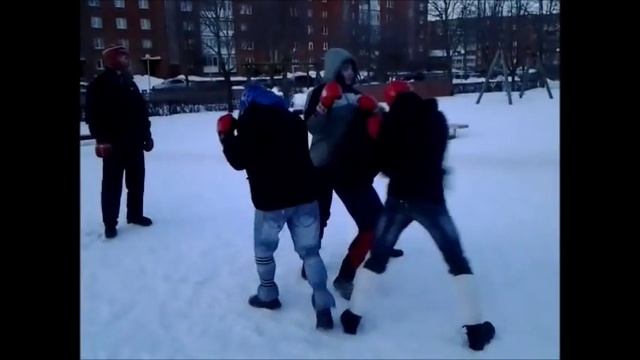 ТРЕНИРОВКА ПО САМООБОРОНЕ НА УЛИЦЕ смотреть онлайн