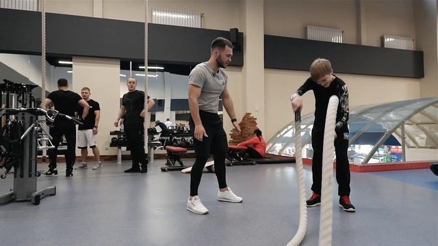 Круговые тренировки для детей STRONG Fitness Hall Нижневартовск смотреть онлайн