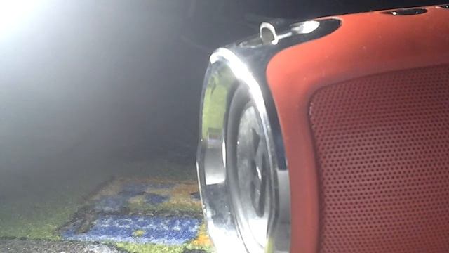 JBL Xtreme 2 bass test смотреть онлайн