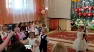 Вальс 2 младшая группа (детский сад)