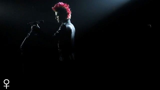 30 Seconds To Mars - Closer To The Edge . смотреть онлайн