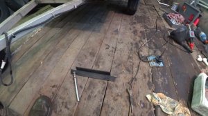 ПРОСТОЕ  КРЕПЛЕНИЕ  ДЛЯ ЗАПАСНОГО КОЛЕСА НА ПРИЦЕП