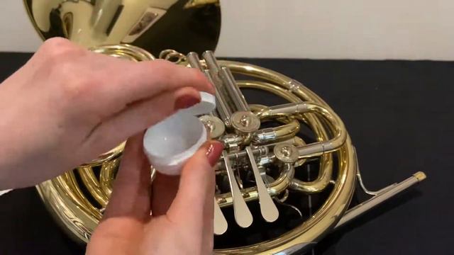 How to Lubricate Your French Horn Slides смотреть онлайн