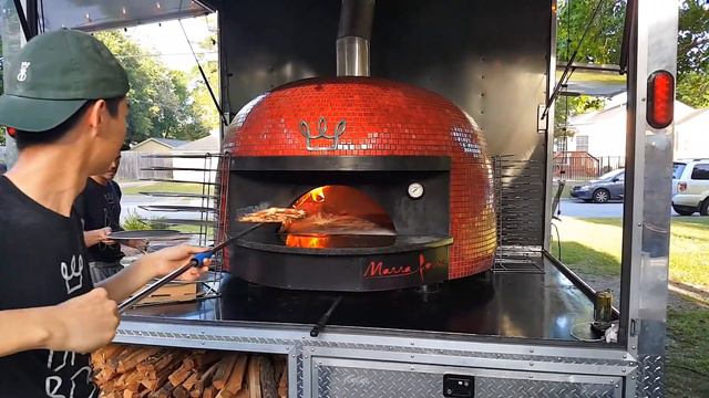 Big Bon Pizza in Savannah, GA смотреть онлайн