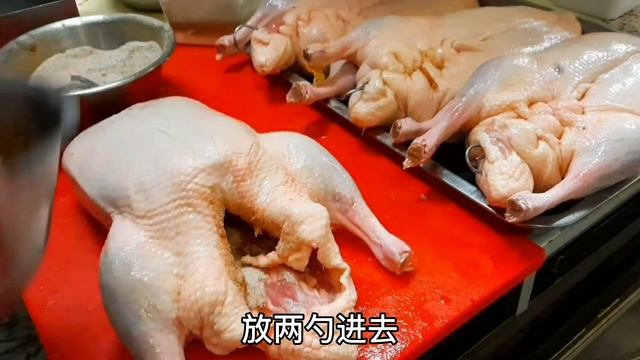 广式烤鸭, 厨师长分享制作过程和秘诀，酒店专业厨师讲解Chinese food смотреть онлайн
