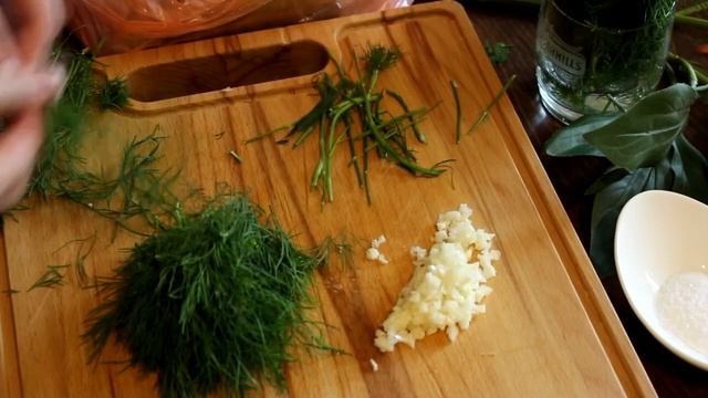 Малосольные огурцы! Мой любимый, очень вкусный и быстрый рецепт! смотреть онлайн