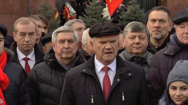 Возложение цветов к могиле И.В. Сталина на Красной площади по случаю 140-летия со дня его рождения смотреть онлайн