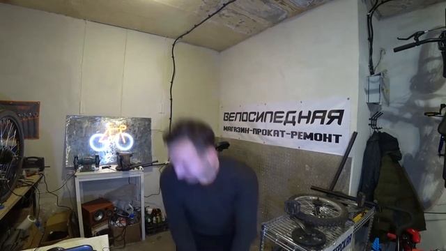 Взрослый велосипед на детских колесах смотреть онлайн