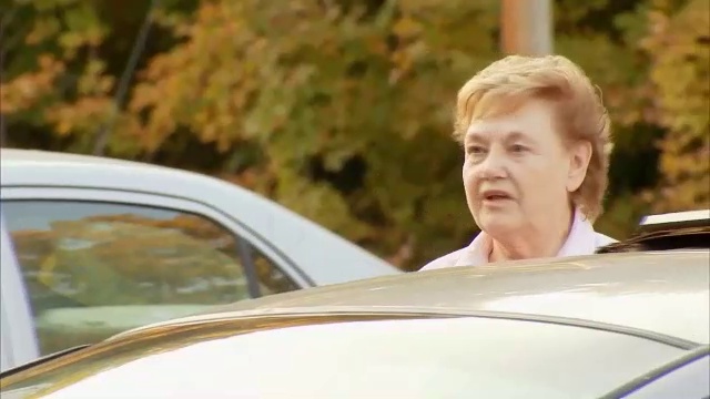 Веселая парковка смотреть онлайн