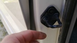 скрип раздвижных дверей на тойоте альфард