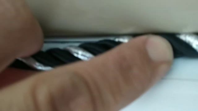 поклейка декоративного жгута на натяжной потолок. смотреть онлайн