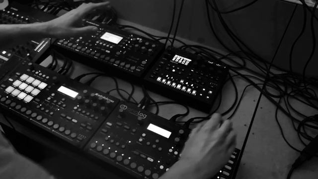 Broken Pieces Fundraiser (home session live recordings) смотреть онлайн