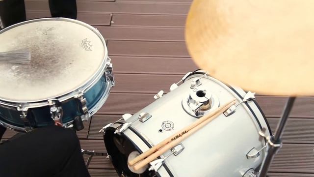 Кавер группа Playtime AFTER THE LOVE HAS GONE cover by EW&F смотреть онлайн