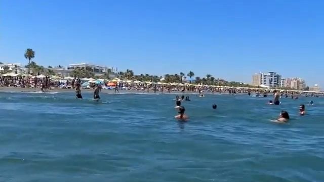 Пляж Макензи на Кипре 3 смотреть онлайн