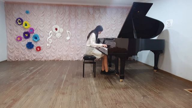 Лымарь Виктория. Ф.Бургмюллер "Пробуждение в лесу" Этюд, опус 109 №12 . смотреть онлайн