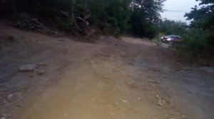 Рено Дастер передний привод 1.6 бензин на легком бездорожье уклон