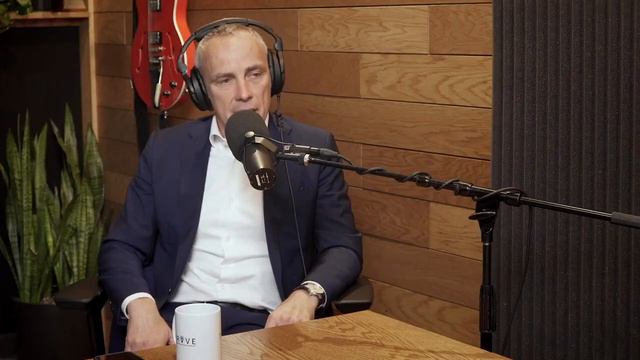 THRIVE Episode 27 with Guest Paolo Ferrari, Bridgestone Americas President and CEO смотреть онлайн