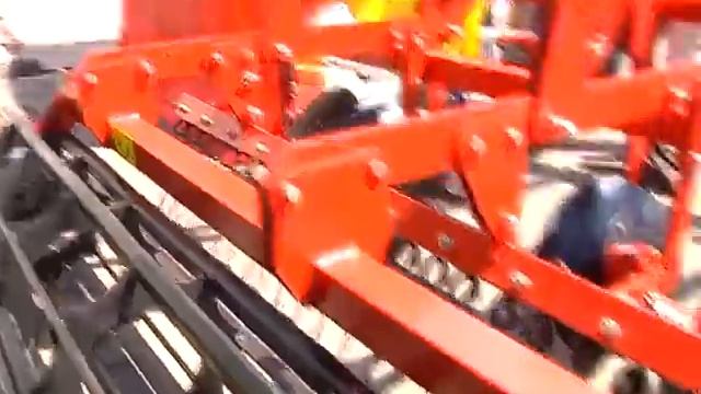 "Лозовские машины" на выставке "АГРО-2015". смотреть онлайн