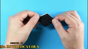 Как сделать бумажный футбольный мяч очень легко/How to make a paper soccer ball BY Mr.ROTH COCA COL