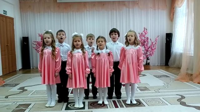 «Божья коровка» муз. И. Брамса, русский текст М. Александровой смотреть онлайн