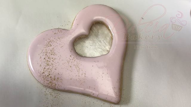 Valentine's Day Sprinkle Piñata Cookies смотреть онлайн