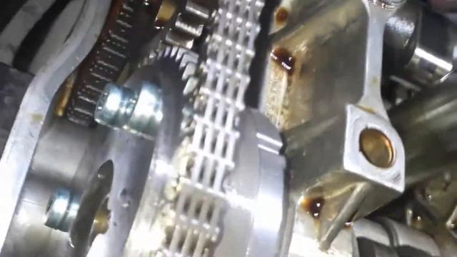 Cambio del Actuador VTC para Honda Crv 2002-14 y Civic2007-11 Parte 1 смотреть онлайн