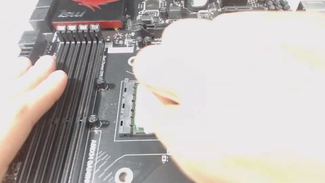 How to clean thermal paste off of a CPU/APU with house held items смотреть онлайн