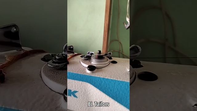 automatic bobbin winding on single needle jack F4 machine #jackf4machine#Bl_tailors#bobbin #machine смотреть онлайн