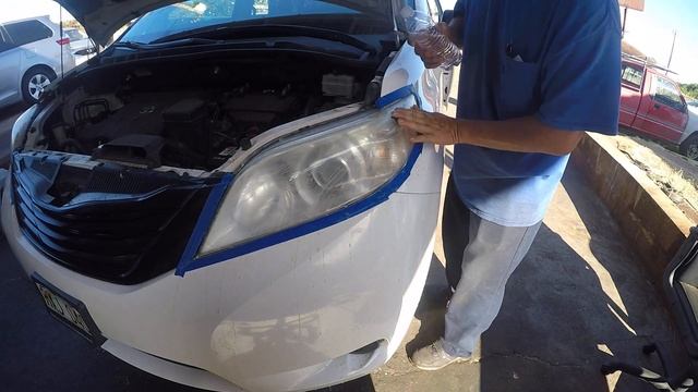 How to Restore Your Headlights (2013 Toyota Sienna Van) смотреть онлайн