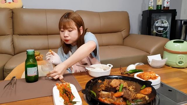 ?직접만든 소갈비찜,설중매,볶음밥먹방? 갈비찜집 사장님도 울고갈 비주얼 ? 혼술 한식 집밥 GALBIJJIM MUKBANG ASMR EATINGSHOW REALSOUND 요리 먹